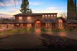Parkside Place | Amazing Location | One Of A Kind - Image 2