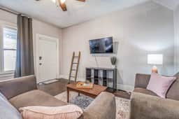 The Clearview Hideaway – Cozy & Clean - Image 3