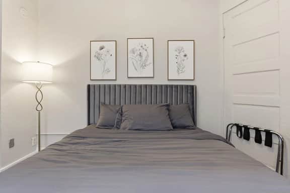 Freshly Renovated 1BR Near Beale and Downtown - Image 2