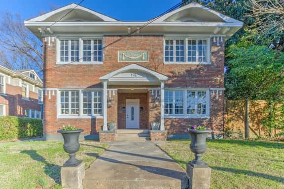 Historic Posh Upstairs Flat | Overton park - Image 3